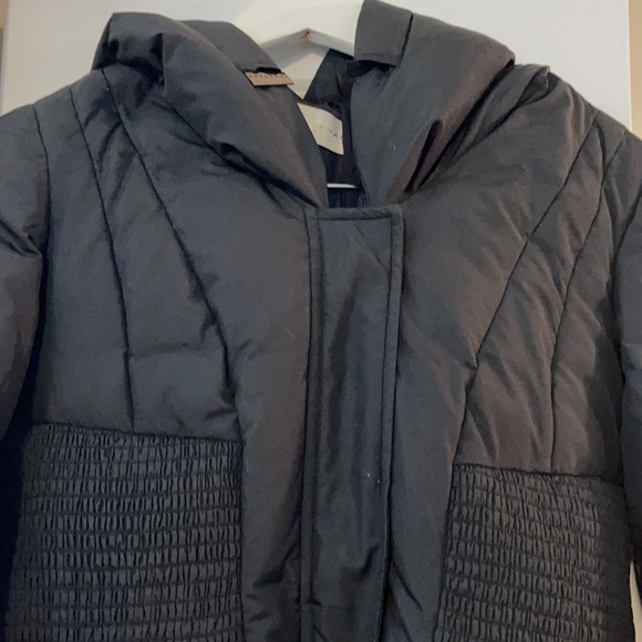 Tahari Black 3 quarter down  puffer hooded jacket small - Picture 2 of 7